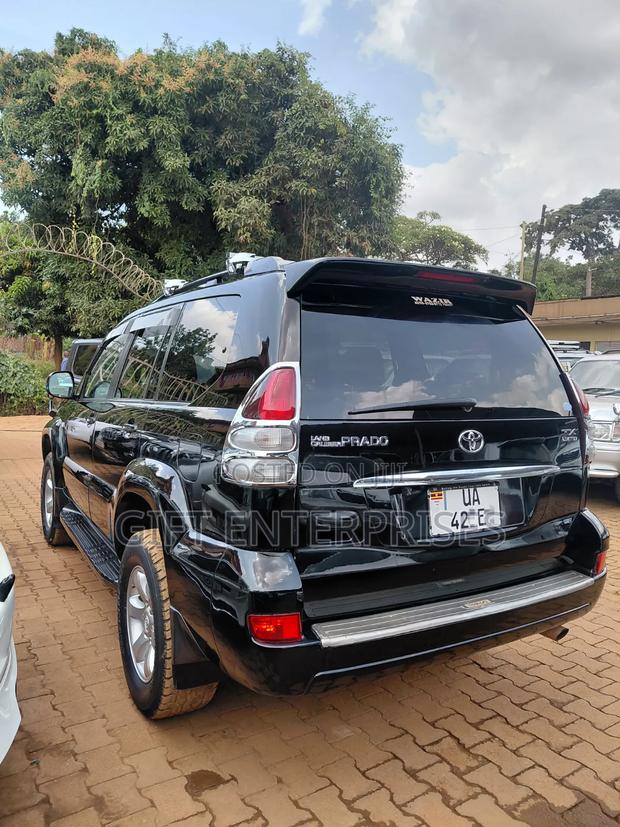 Toyota Land Cruiser Prado 2009 Black
