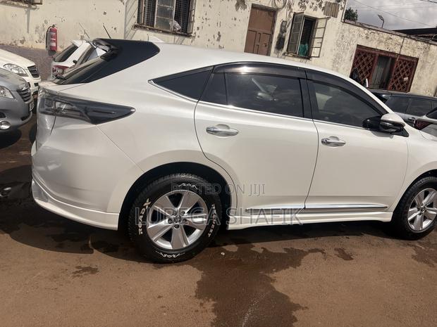 Toyota Harrier 2013 White