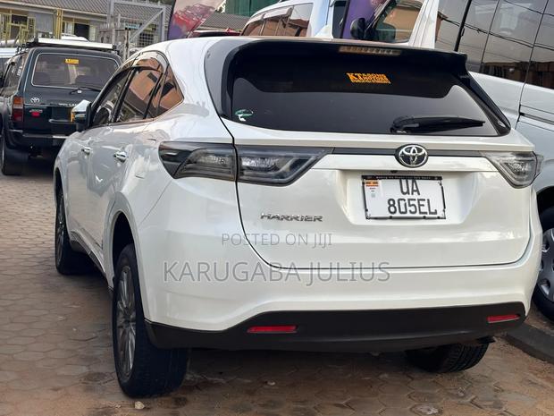 Toyota Harrier 2014 White