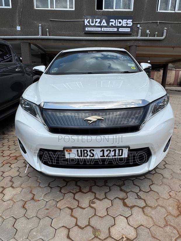 Toyota Harrier 2.0 2015 White