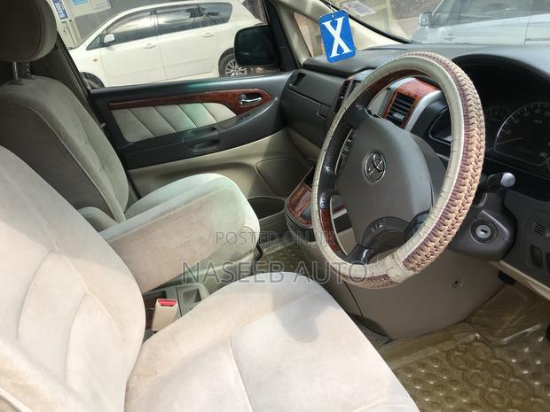 Toyota Alphard 2006 Silver