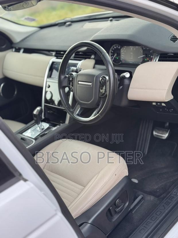 Land Rover Discovery Sport 2020 White