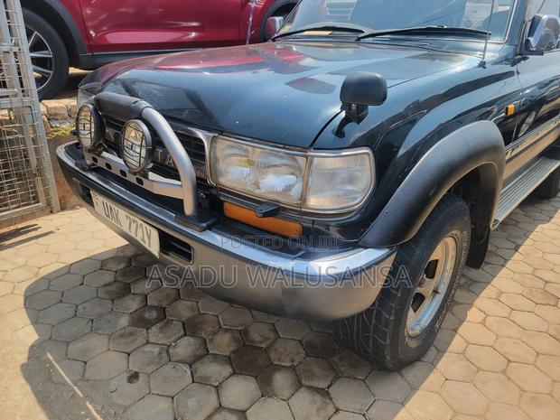 Toyota Land Cruiser 1990 Black