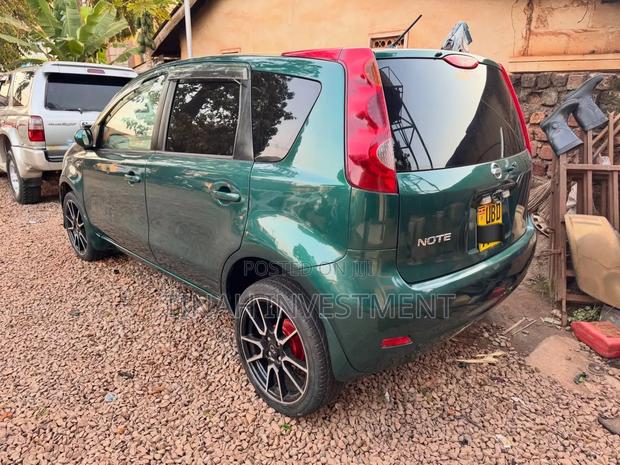 Nissan Note 2005 Green
