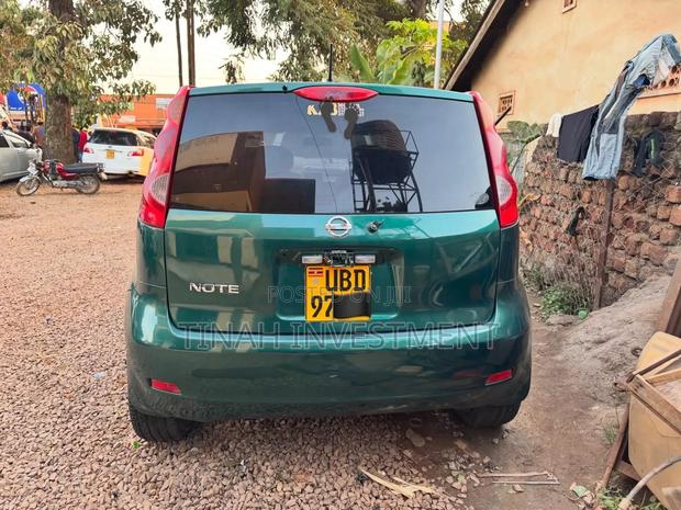 Nissan Note 2005 Green