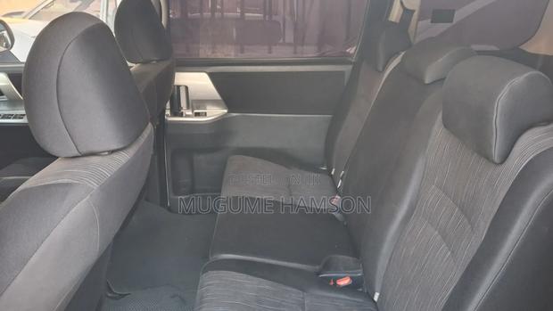 Toyota Noah 2011 White