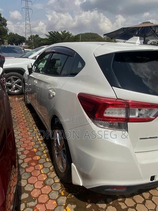 Subaru Impreza 2.0i AWD Hatchback 2017 Pearl