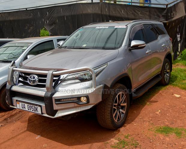 Toyota Fortuner 3.0 D Turbo AWD 2020 Silver