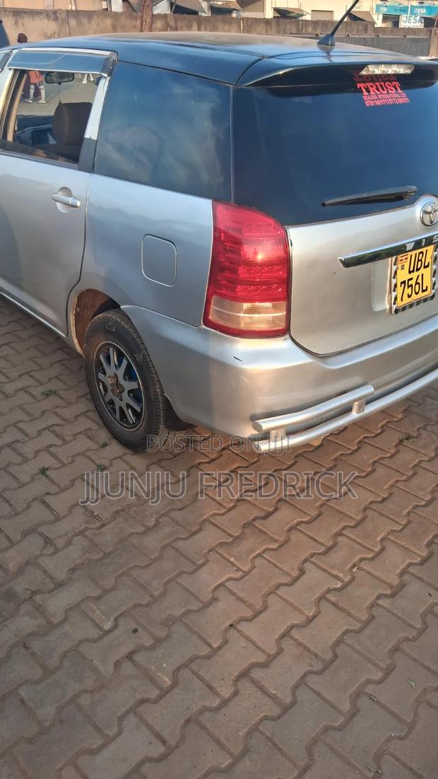 Toyota Wish 2009 Silver