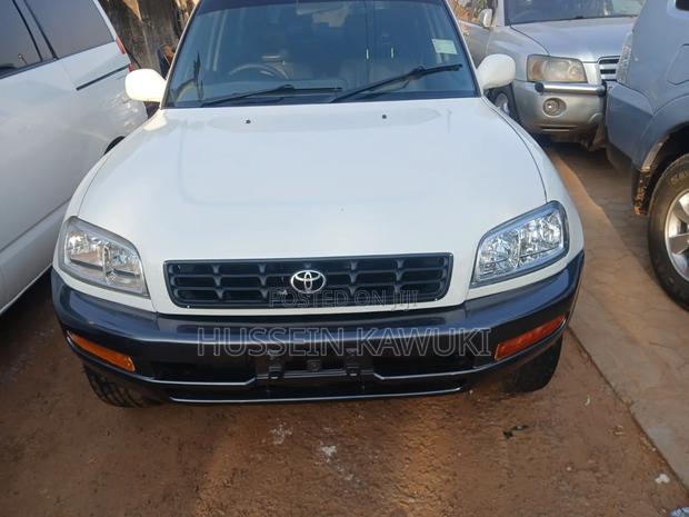 Toyota RAV4 Cabriolet 1998 White