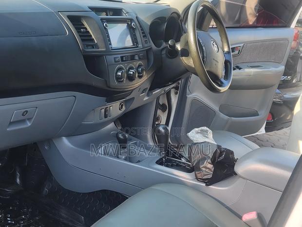 Toyota Hilux 2017 White