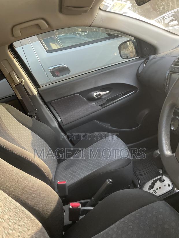Toyota IST 2010 Black
