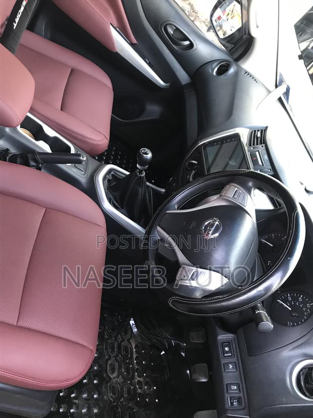 Nissan Navara 2015 White