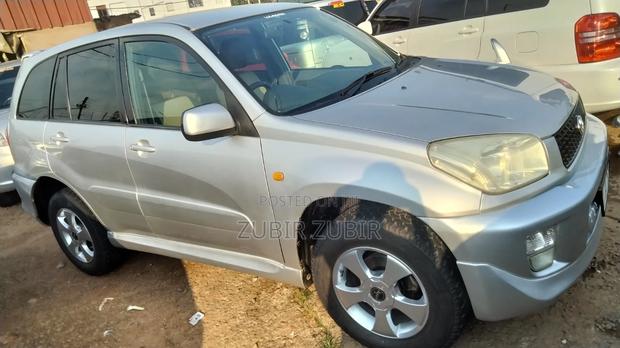 Toyota RAV4 2002 Silver