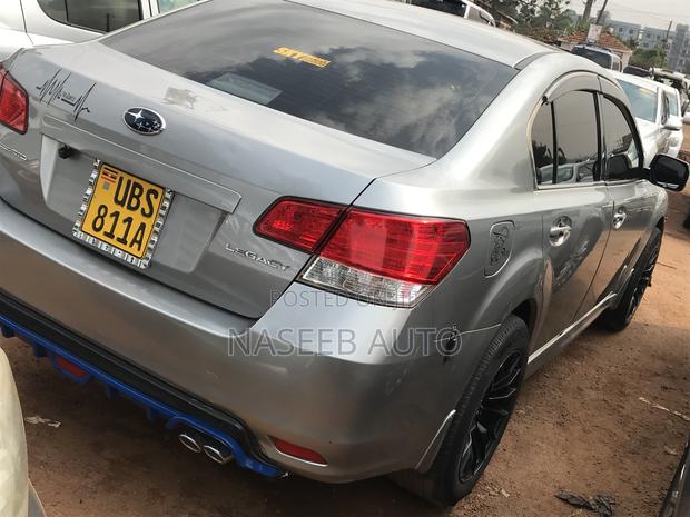 Subaru Legacy 2011 Silver