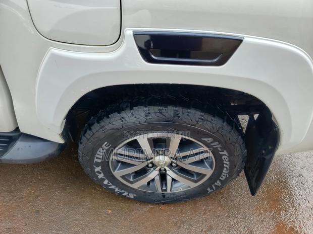 Toyota Hilux 2018 White