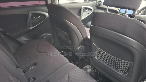 Toyota RAV4 2010 White