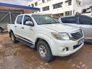 Toyota Hilux 2003 White for sale