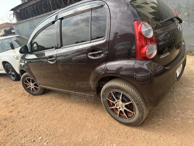 Toyota Passo 2010 Burgundy