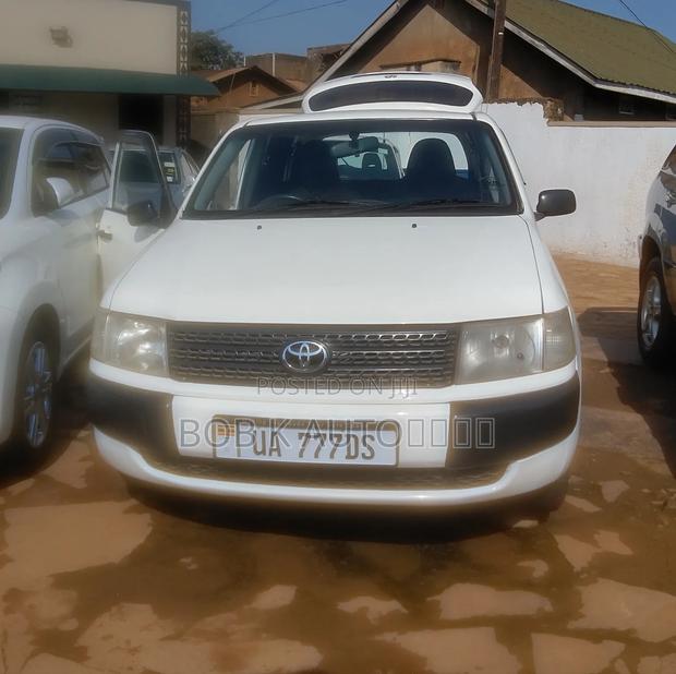 Toyota Probox 2007 White