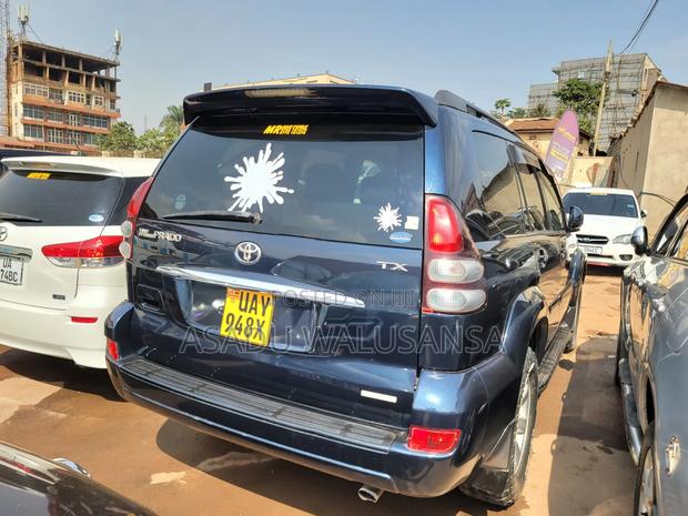Toyota Land Cruiser Prado 2012 Blue
