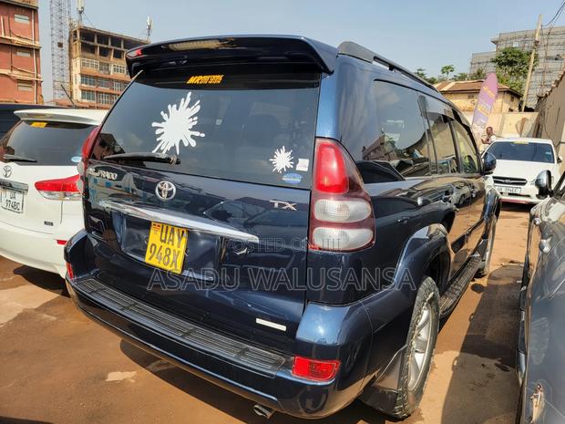 Toyota Land Cruiser Prado 2012 Blue