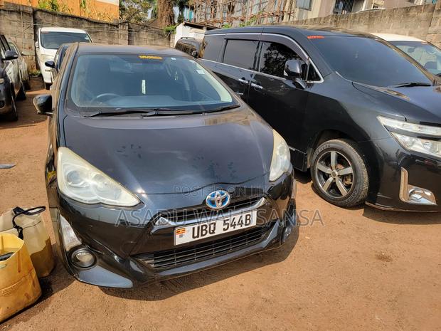 Toyota Aqua 2018 Gray