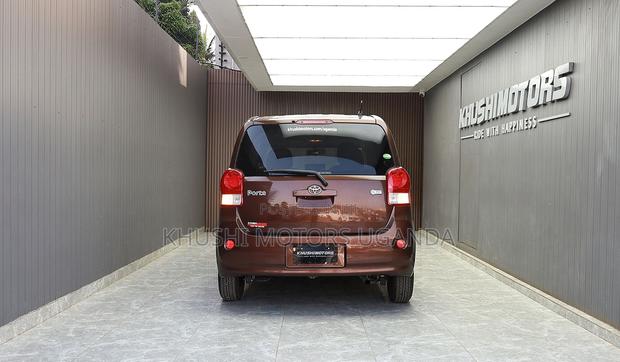 Toyota Porte 2012 Brown