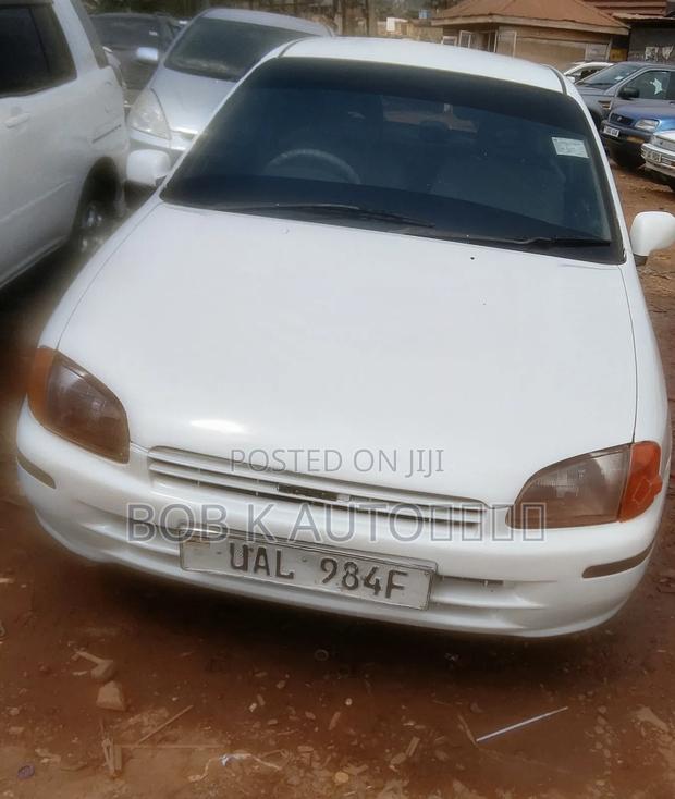 Toyota Starlet 1996 White