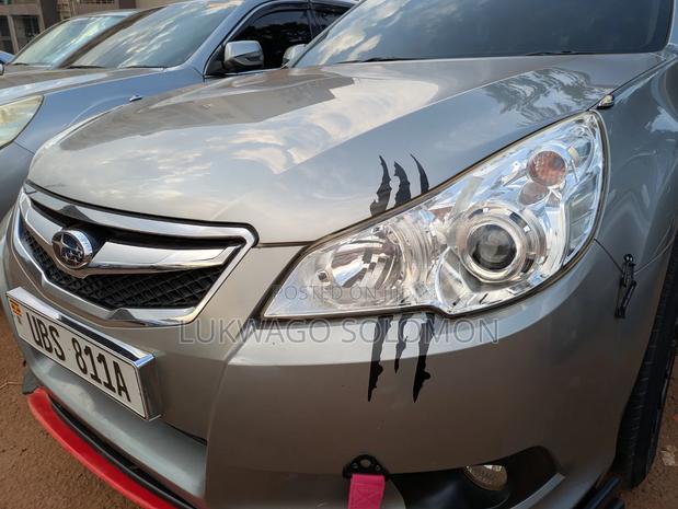 Subaru Legacy 2010 Gray