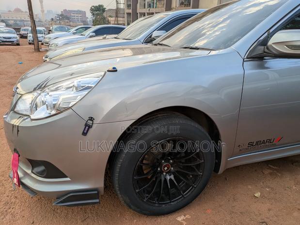 Subaru Legacy 2010 Gray