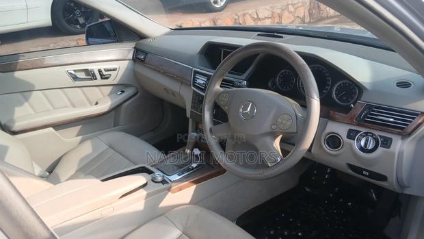 Mercedes-Benz E200 2014 Silver