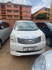 Toyota Noah 2.0 143hp AWD (8 Seater) 2011 White for sale