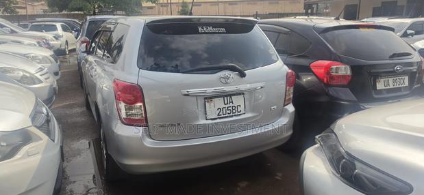 Toyota Corolla Fielder 2010 Silver
