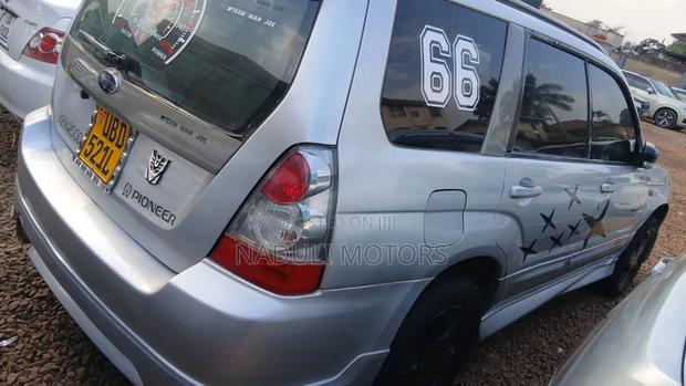 Subaru Forester 2004 Silver