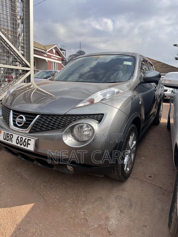 Nissan Juke 2011 Gold