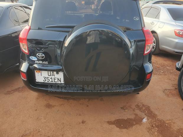 Toyota RAV4 2010 Black