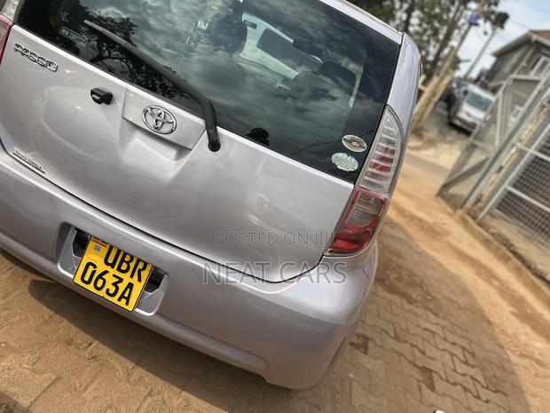 Toyota Passo 2009 Silver