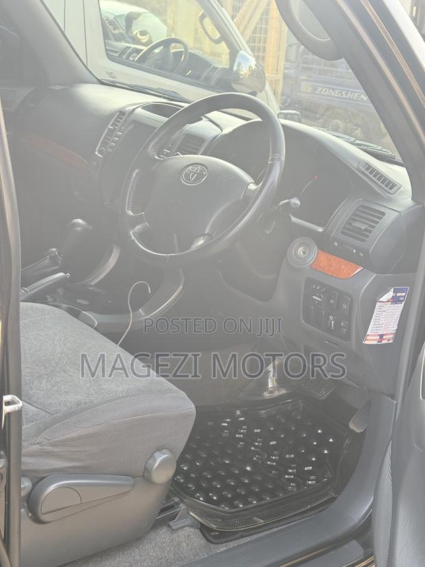 Toyota Land Cruiser Prado 2008 Black