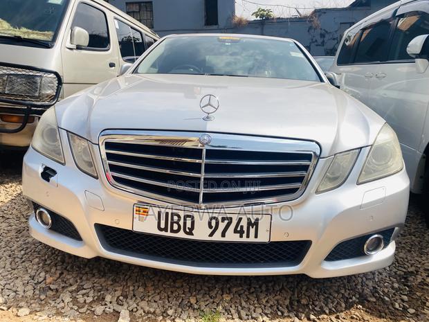 Mercedes-Benz E300 2010 Silver