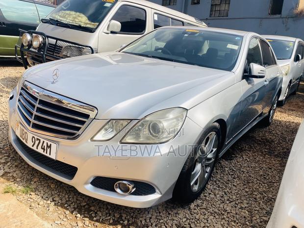 Mercedes-Benz E300 2010 Silver