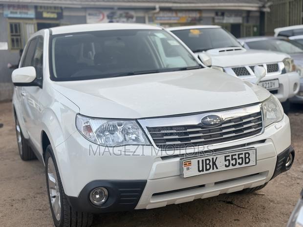 Subaru Forester 2010 White