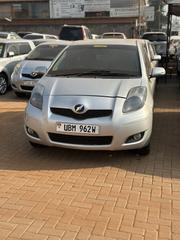 Toyota Vitz 2006 Silver for sale
