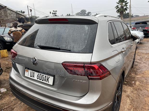 Volkswagen Tiguan 2017 Silver