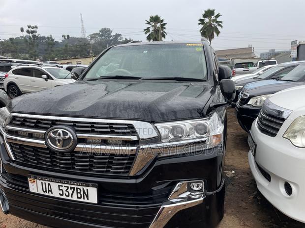 Toyota Land Cruiser 2018 Black