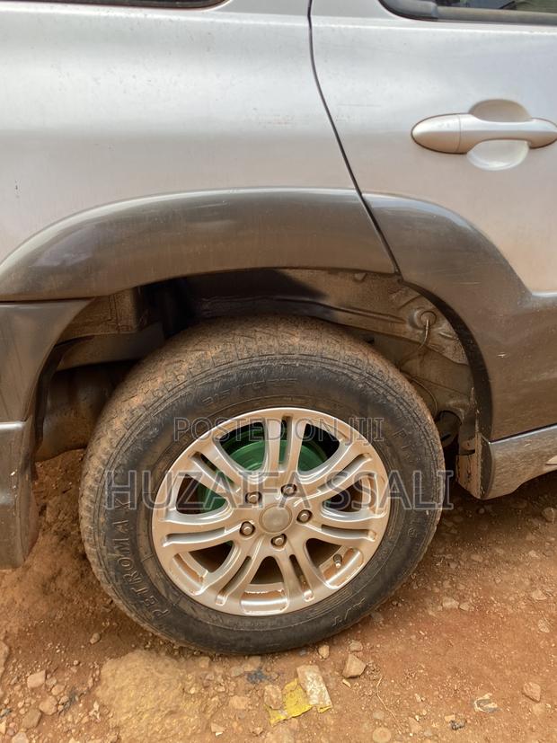 Mazda Tribute 2010 Silver