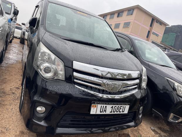 Toyota Noah 2013 Black