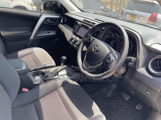 Toyota RAV4 2016 White