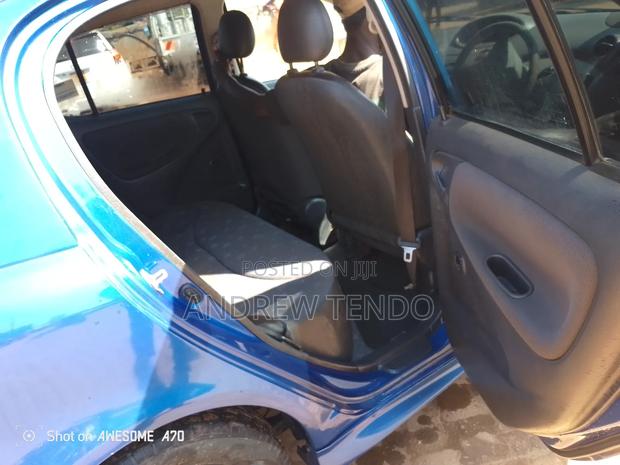 Toyota Vitz 2005 Blue