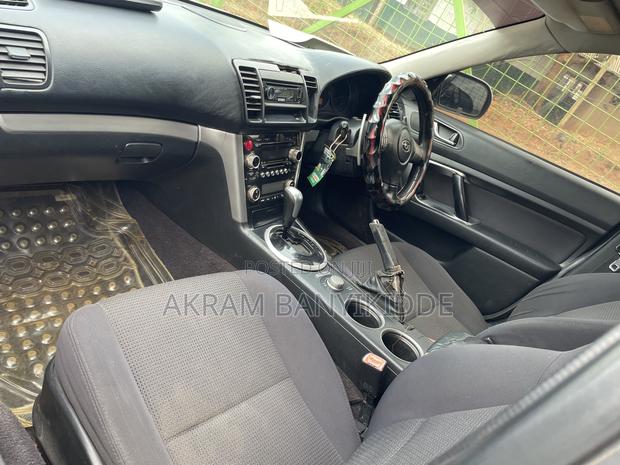 Subaru Legacy 2010 White